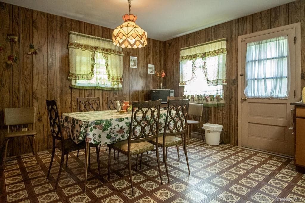 810 Ulster Heights Road thumbnail 15