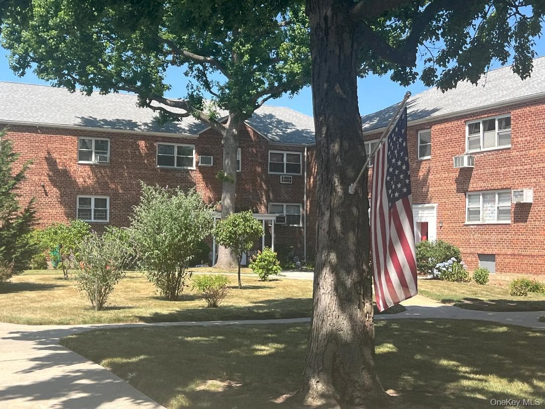 155-24 84th Street Unit: 1L thumbnail 3
