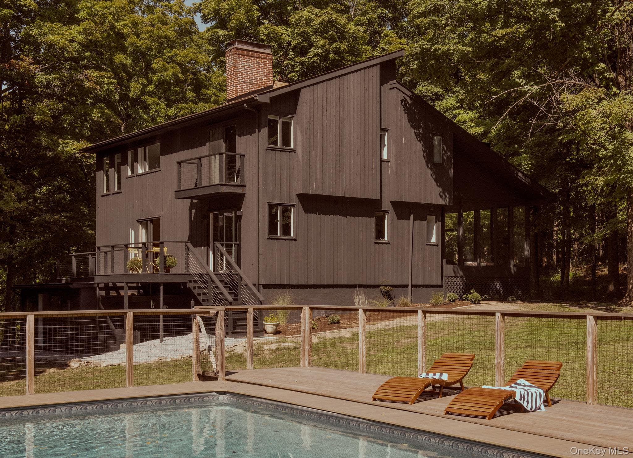173 Spruce Lane thumbnail 2