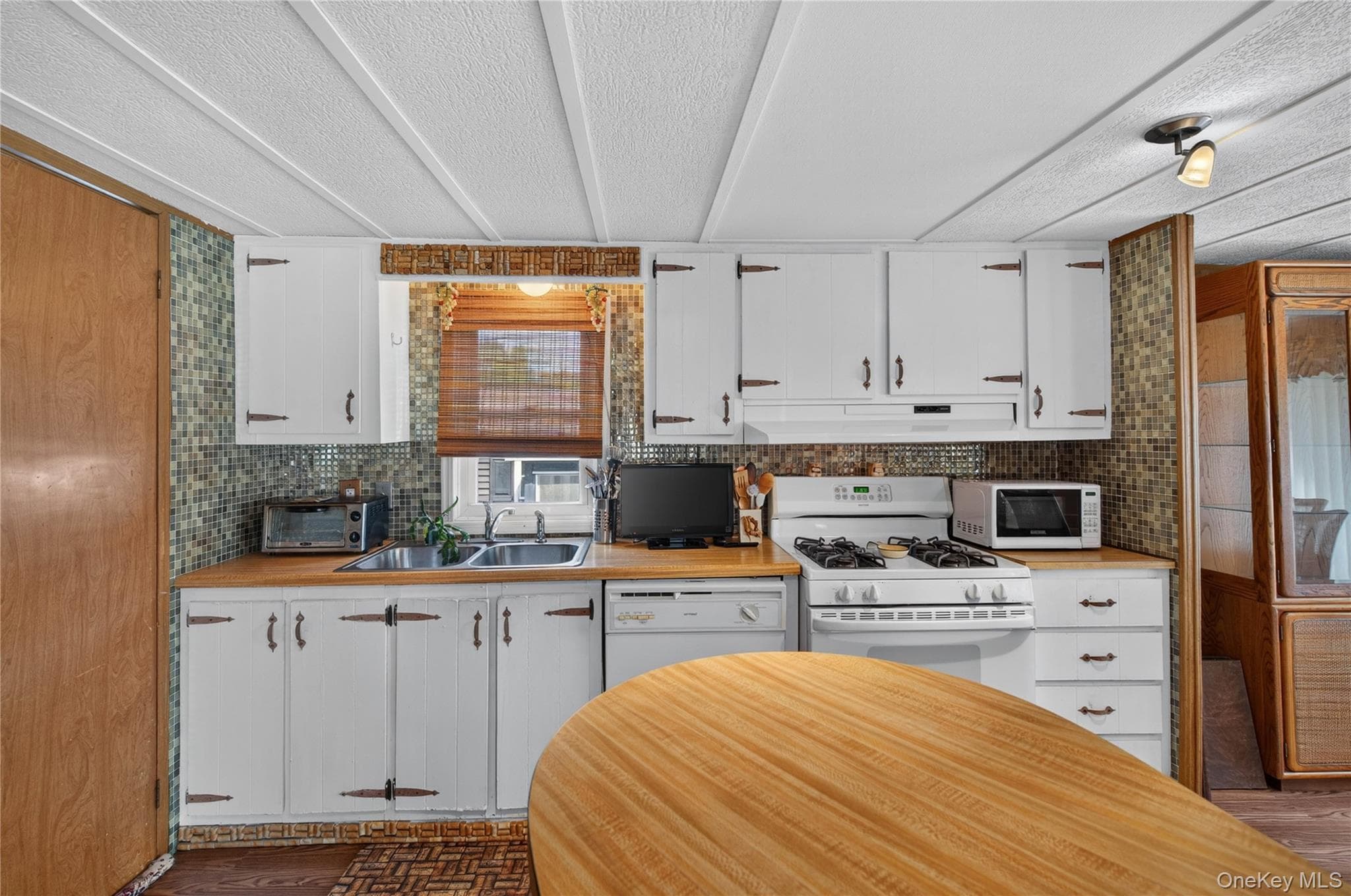 118 King George Drive thumbnail 3