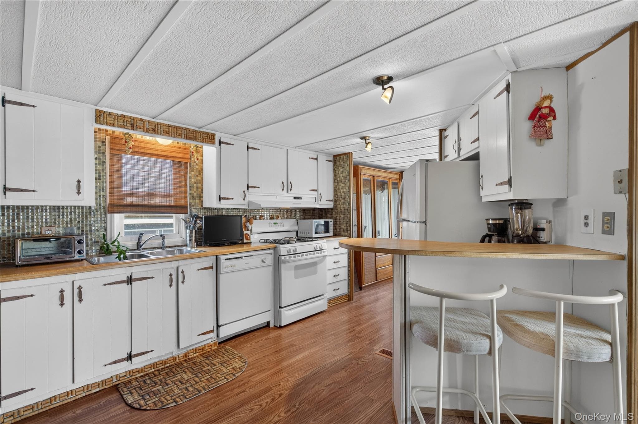 118 King George Drive thumbnail 2
