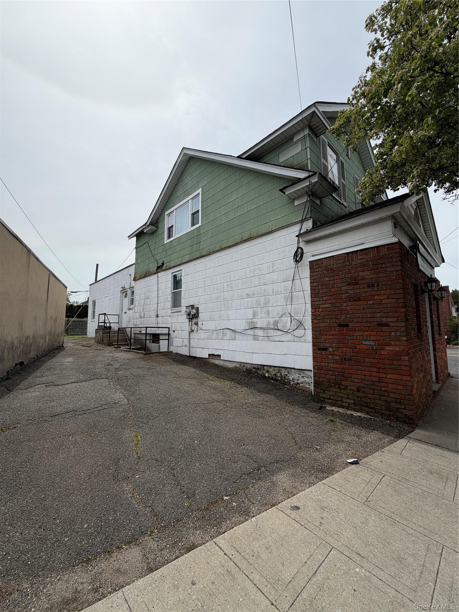85 Hillside Avenue thumbnail 5