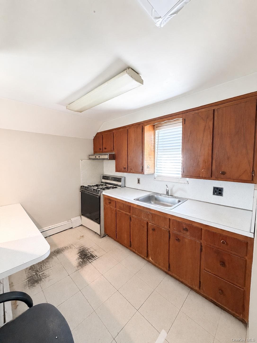 85 Hillside Avenue thumbnail 14