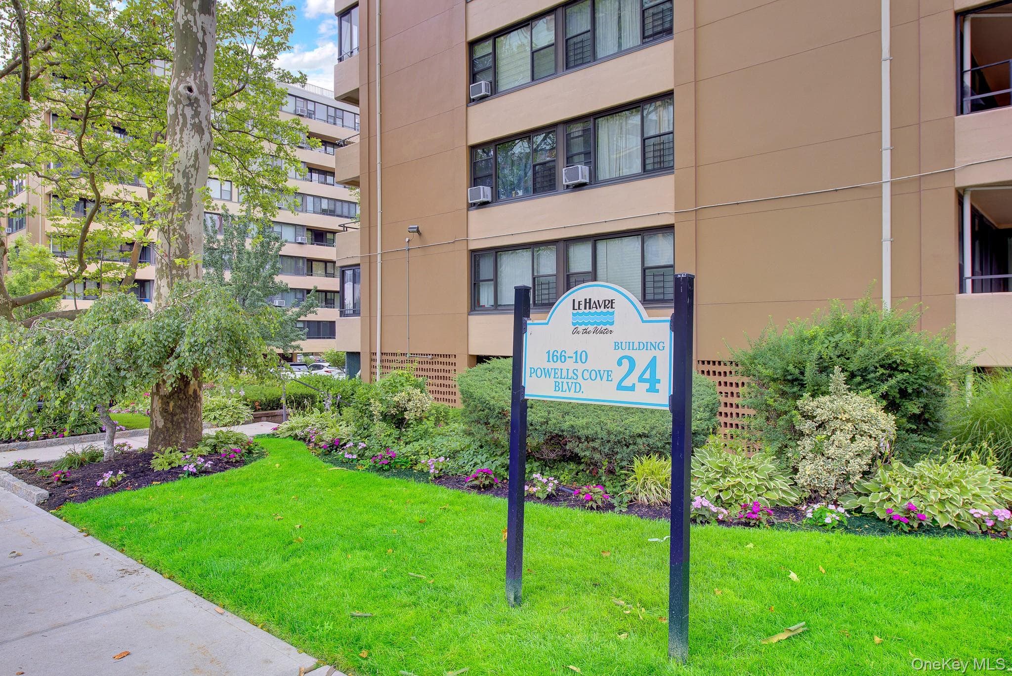 166-10 Powells Cove Boulevard Unit: 2C thumbnail 4