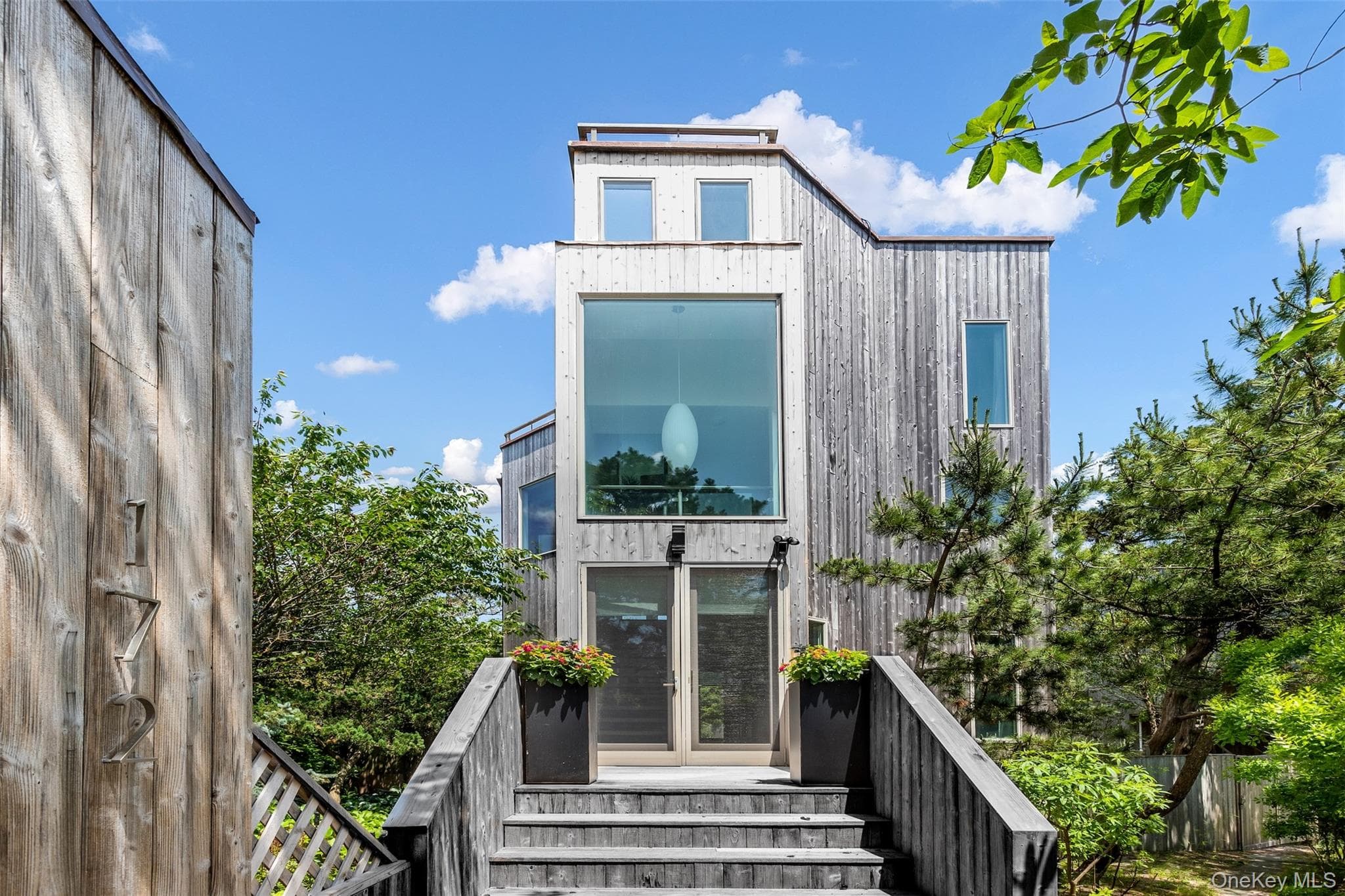 172 Pine Walk photo 1