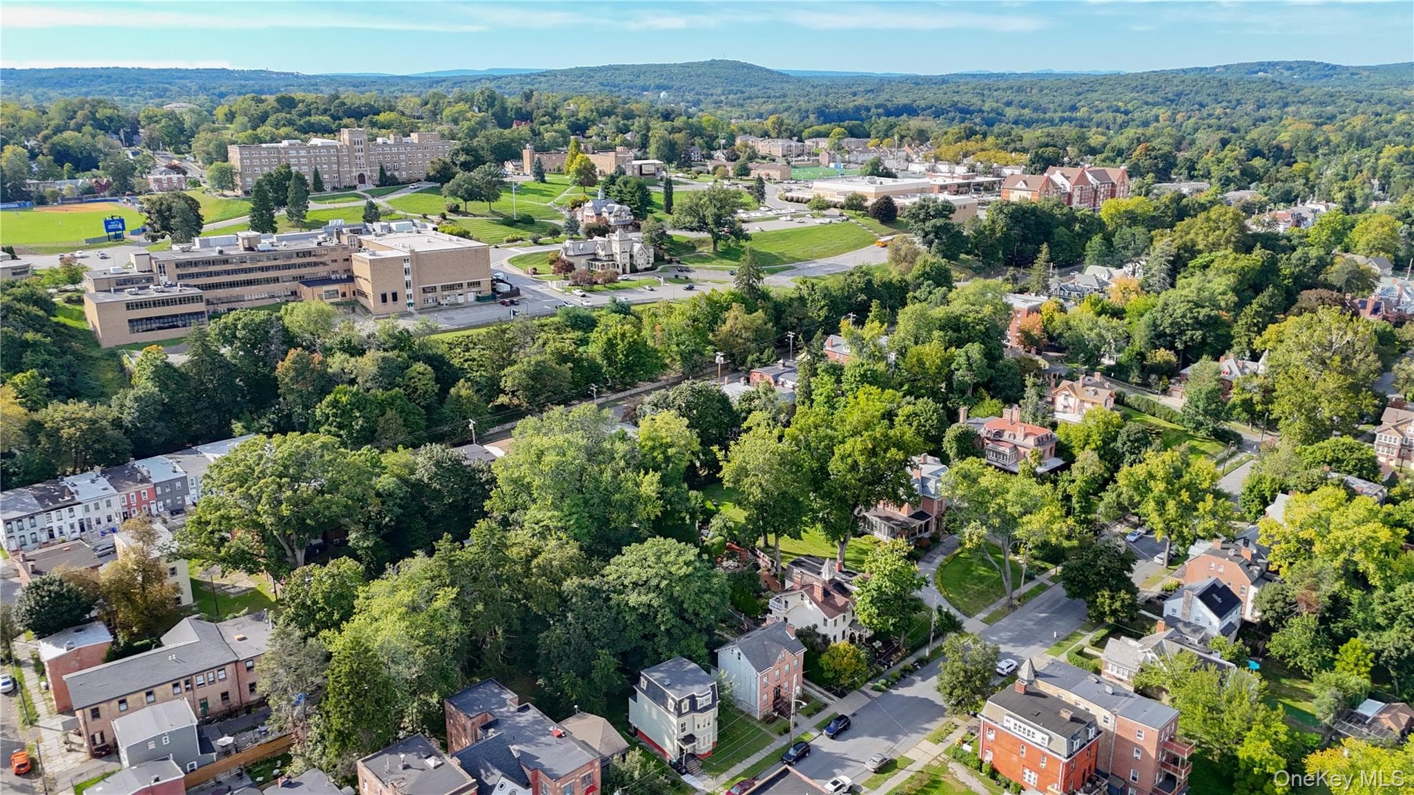 289 Grand Street thumbnail 10