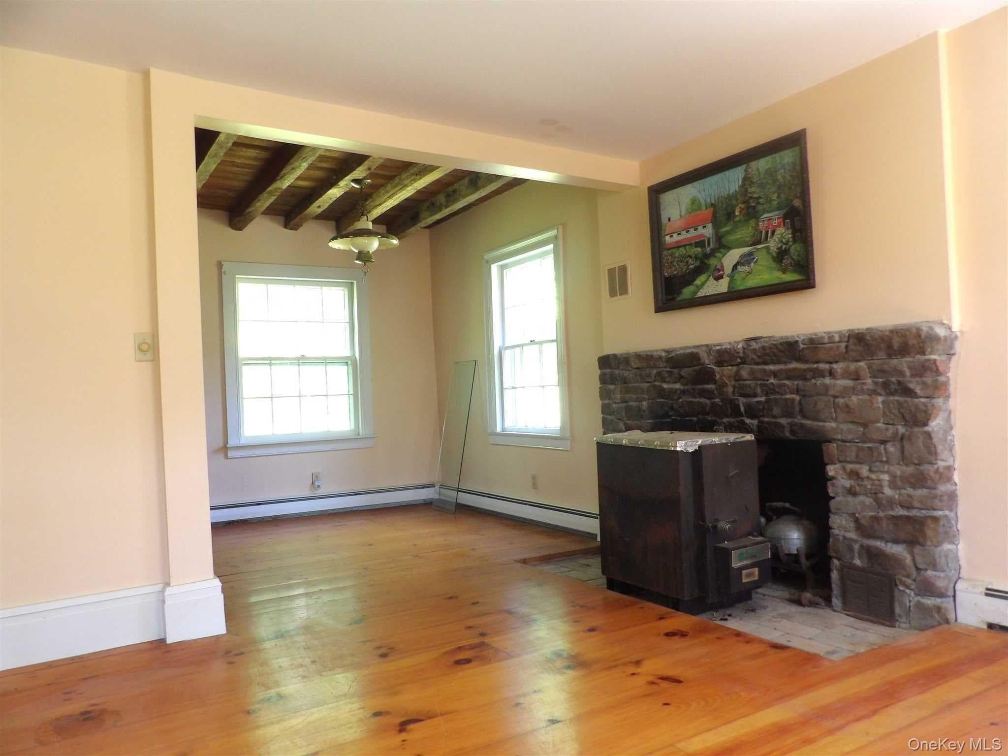 303 Hicks Hill Road thumbnail 22