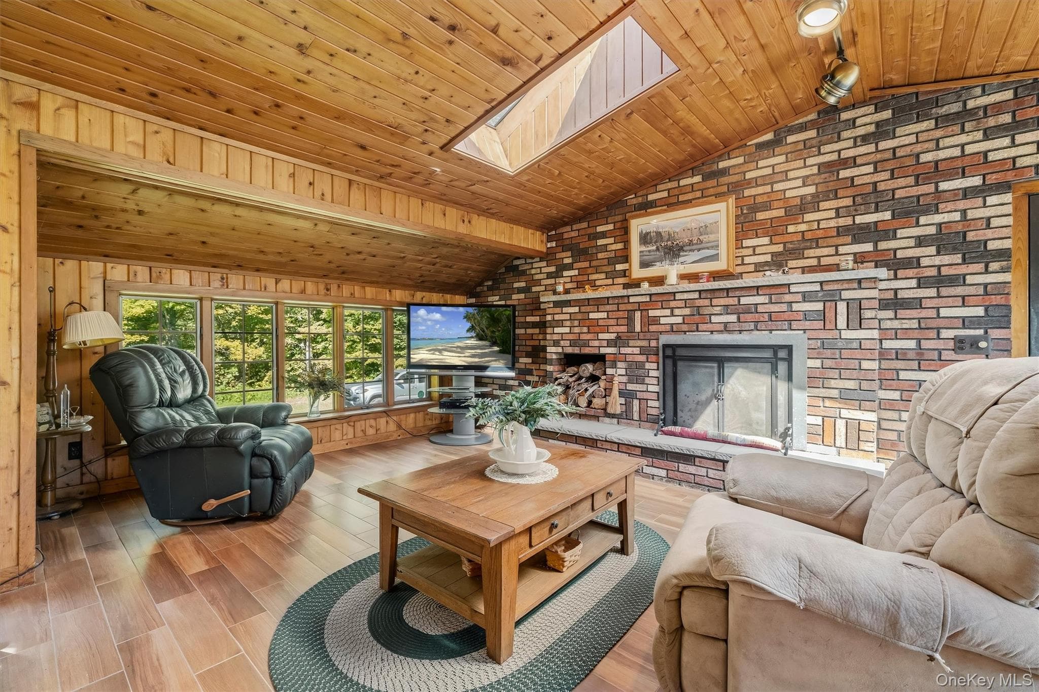 379 Neversink Drive thumbnail 14