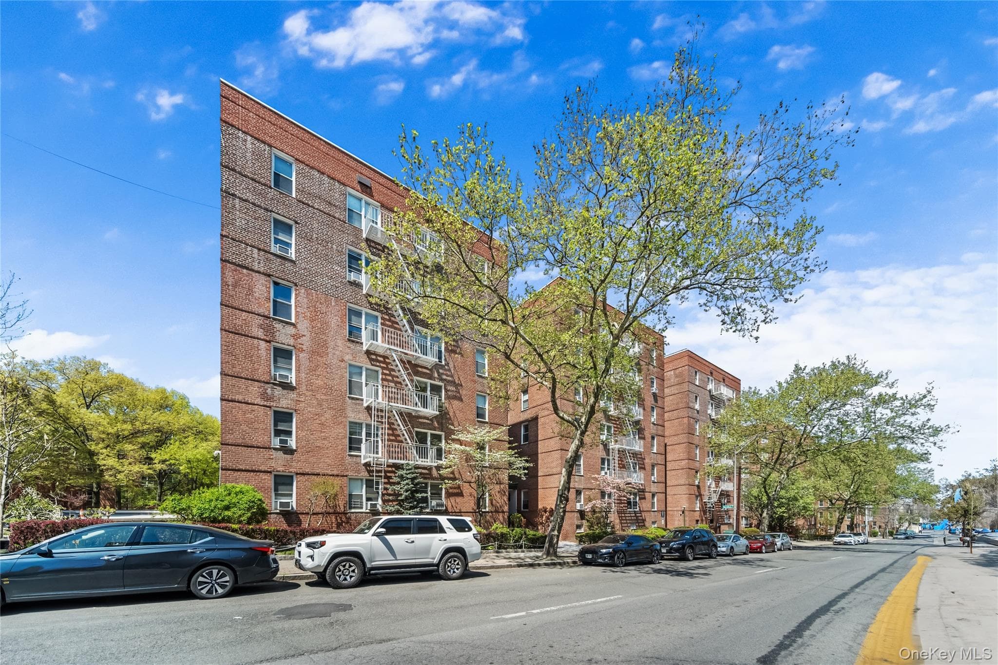 501 Riverdale Ave Unit: 4C, Yonkers