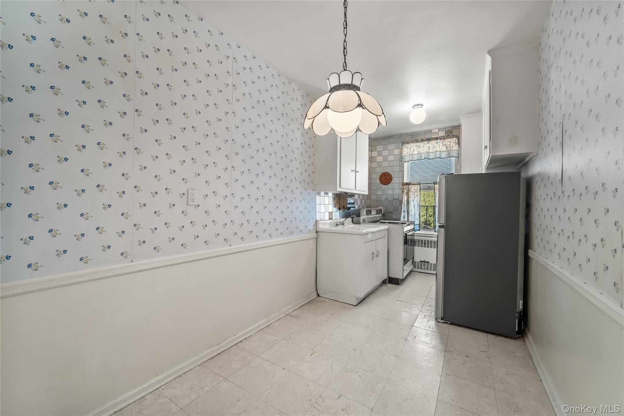 501 Riverdale Ave Unit: 4C thumbnail 8