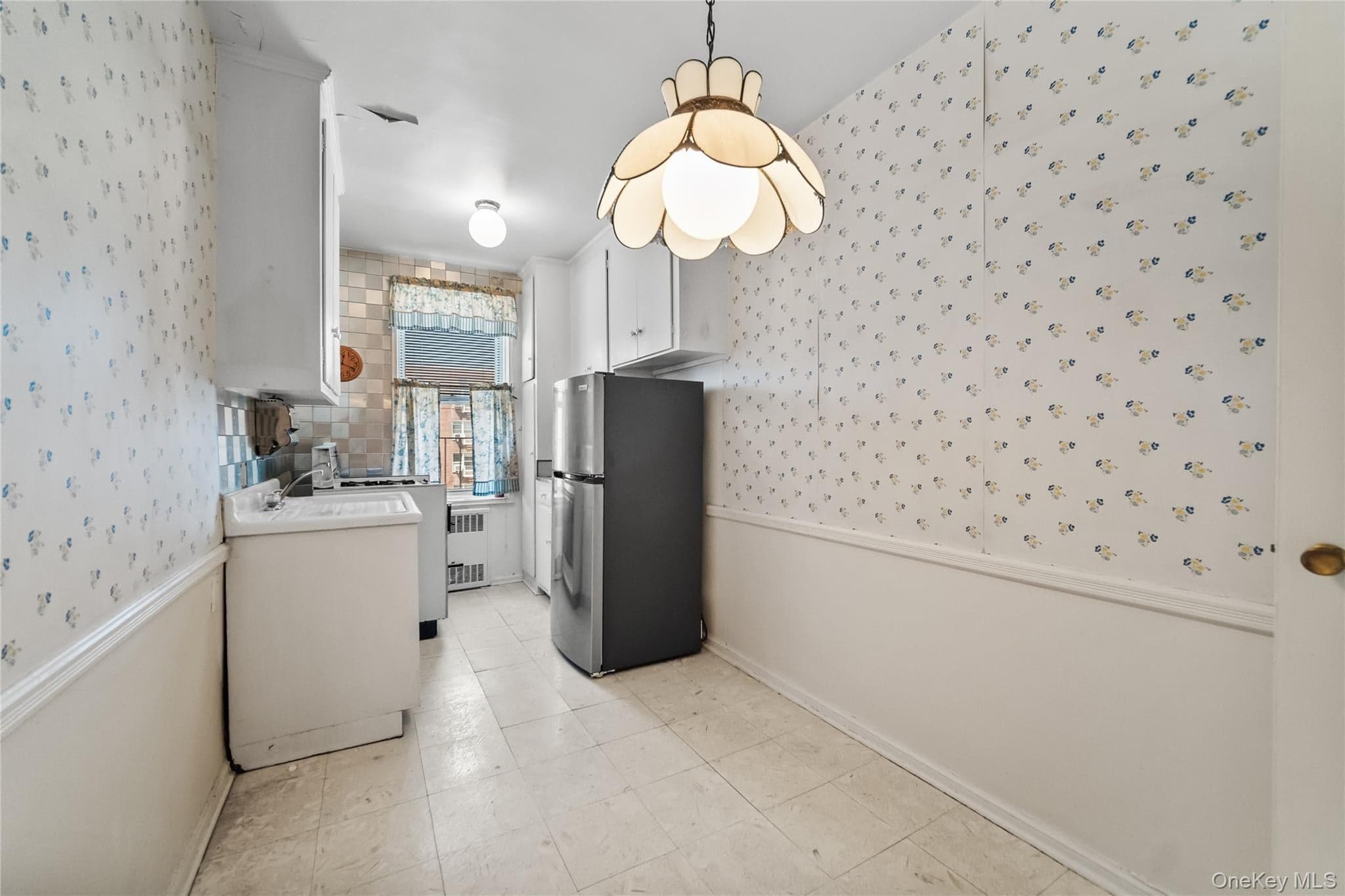 501 Riverdale Ave Unit: 4C thumbnail 19