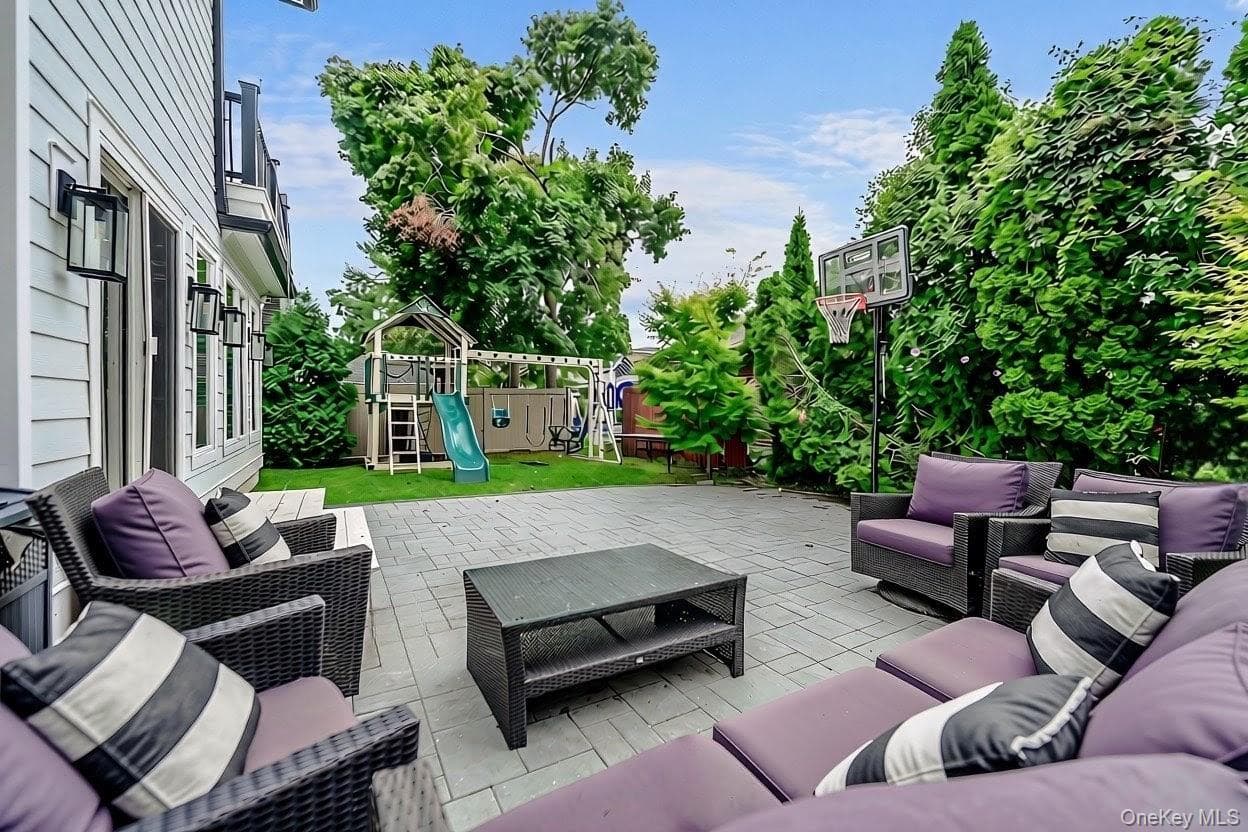 39 Burton Avenue thumbnail 41