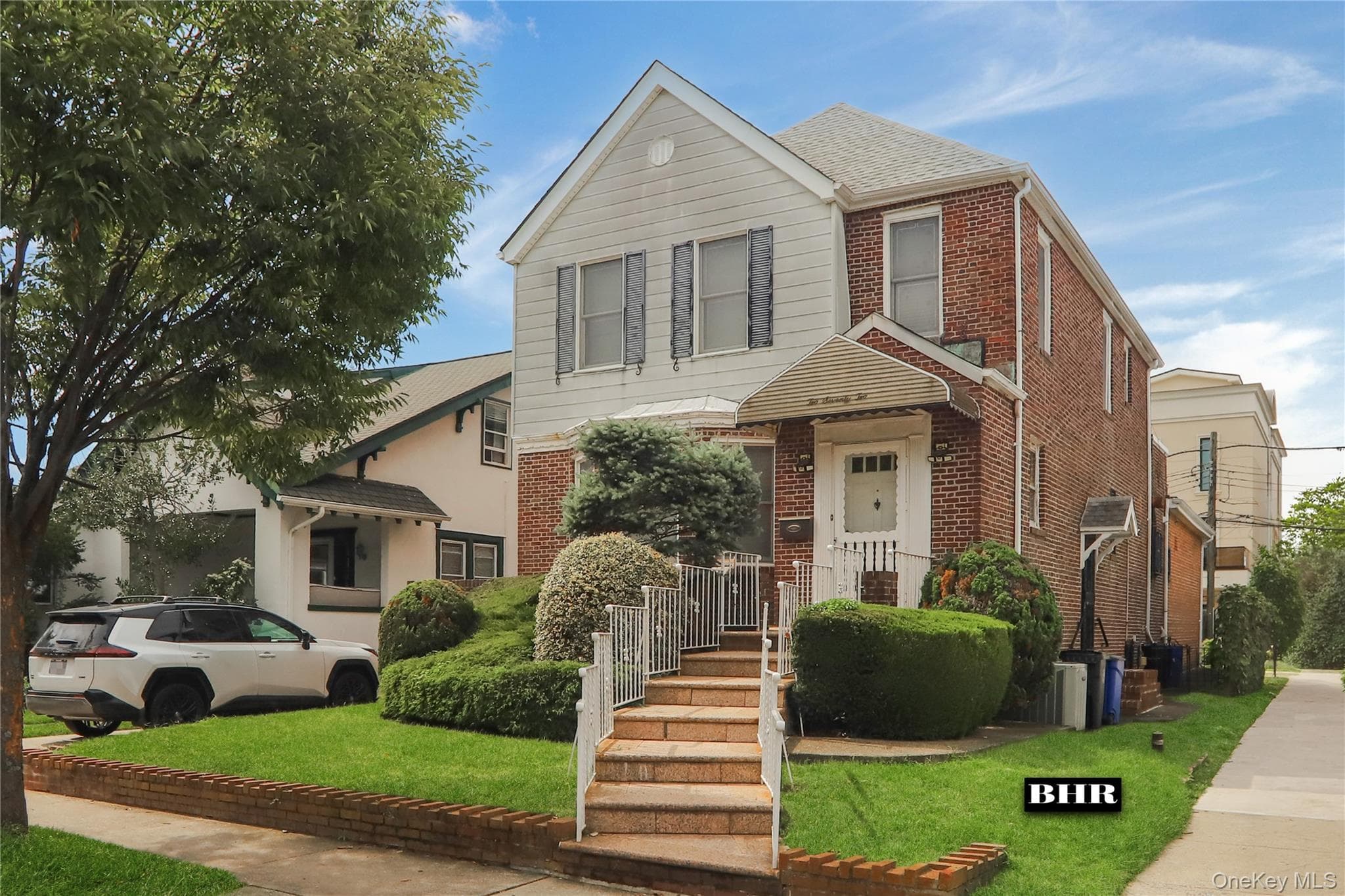 272 Exeter Street photo 1