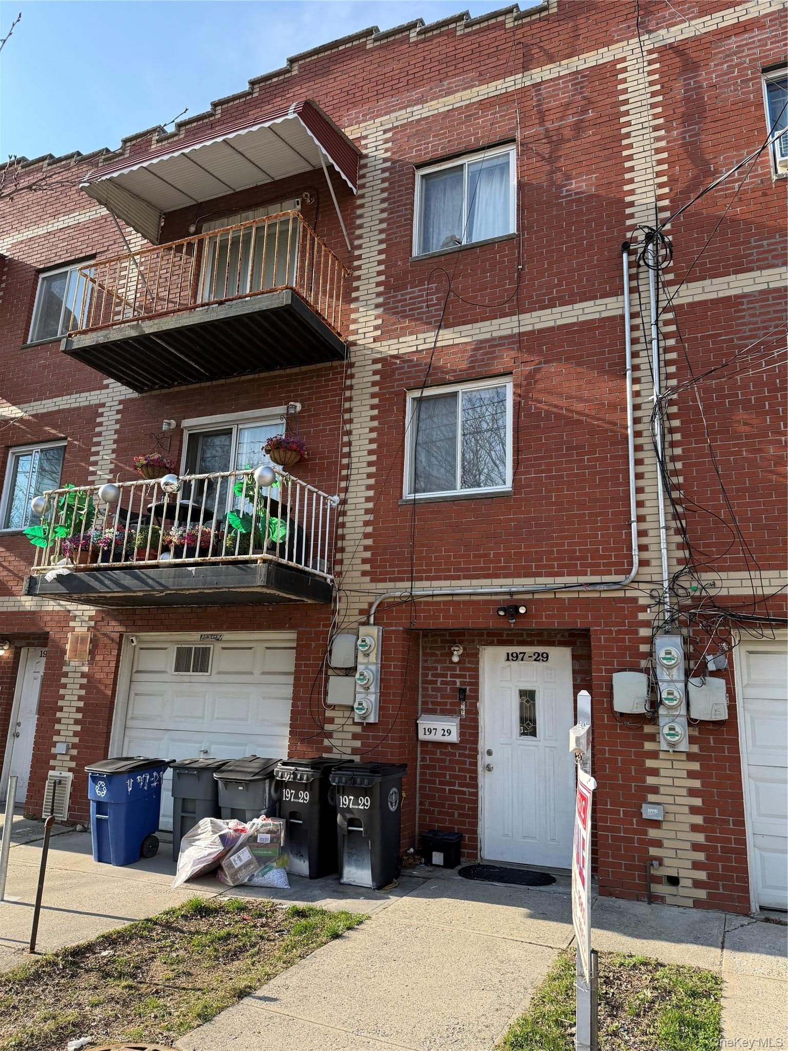 197-29 Hiawatha Avenue, Hollis