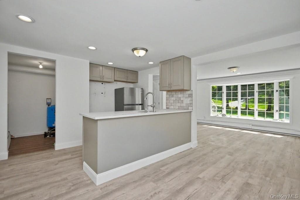19 Englewood Terrace thumbnail 26