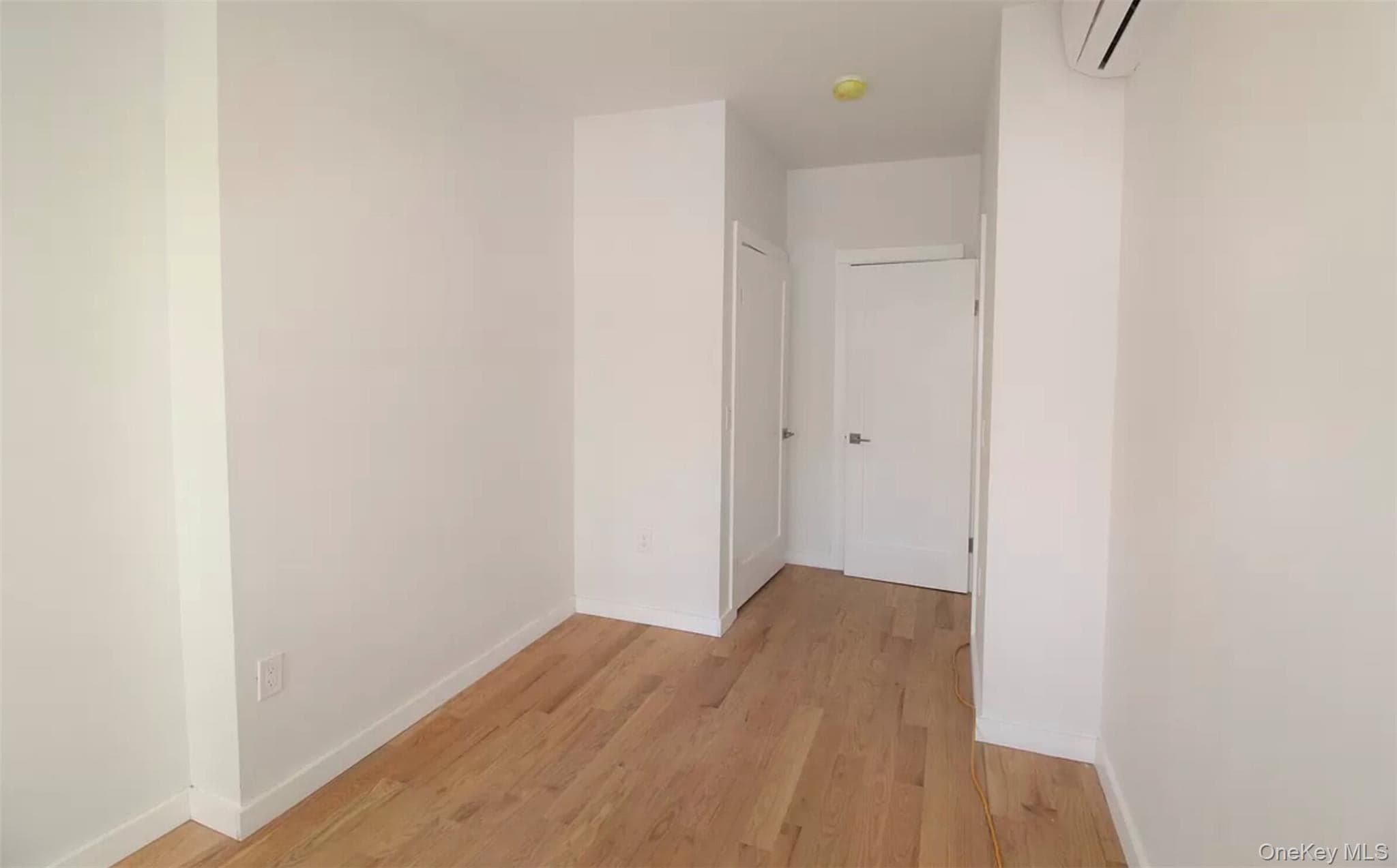 534 Court Street thumbnail 14