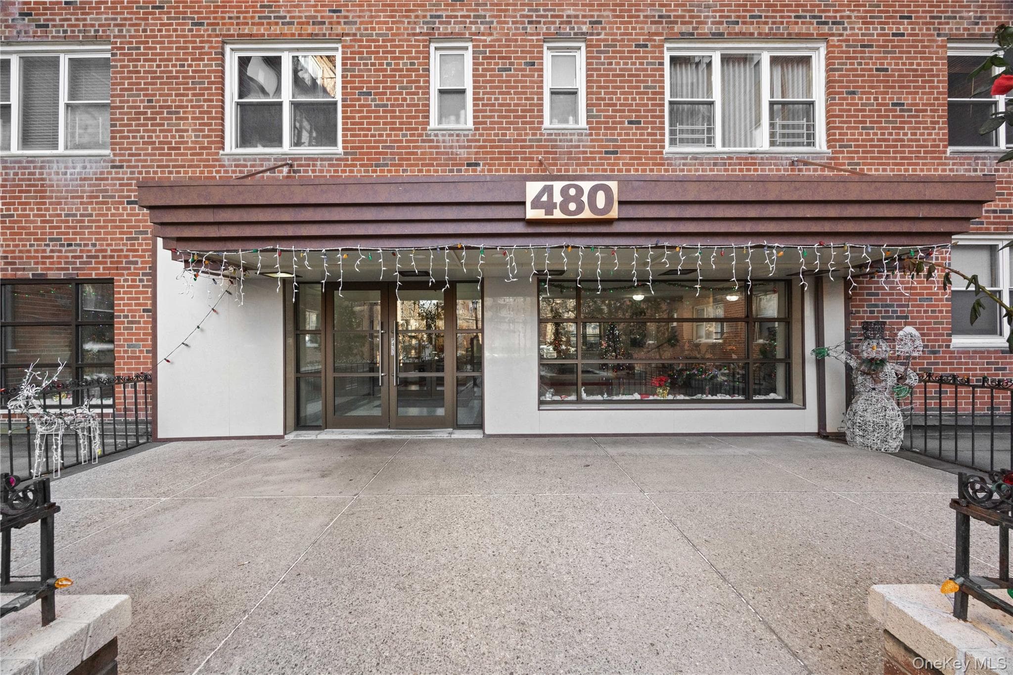 480 Riverdale Ave Unit: 2U, Yonkers