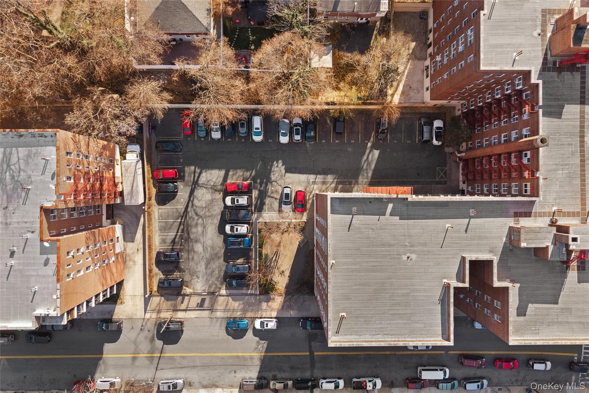 480 Riverdale Ave Unit: 2U thumbnail 21
