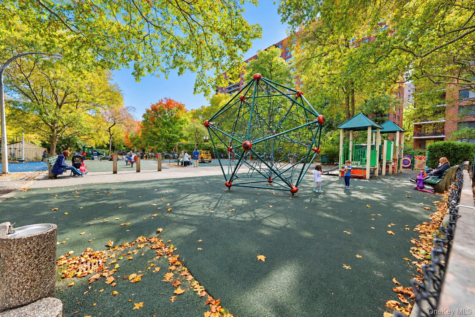 392 Central Park Unit: 2R thumbnail 28