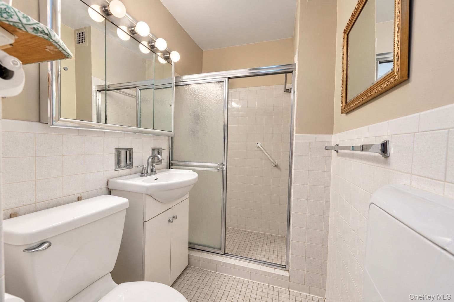 392 Central Park Unit: 2R thumbnail 23