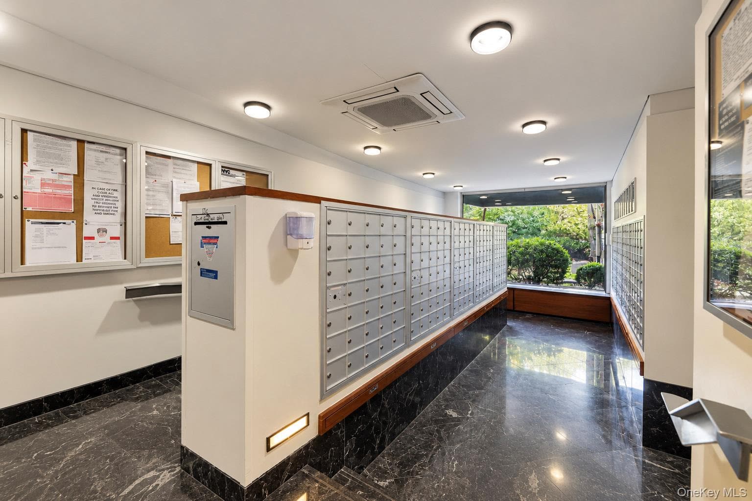 392 Central Park Unit: 2R thumbnail 5