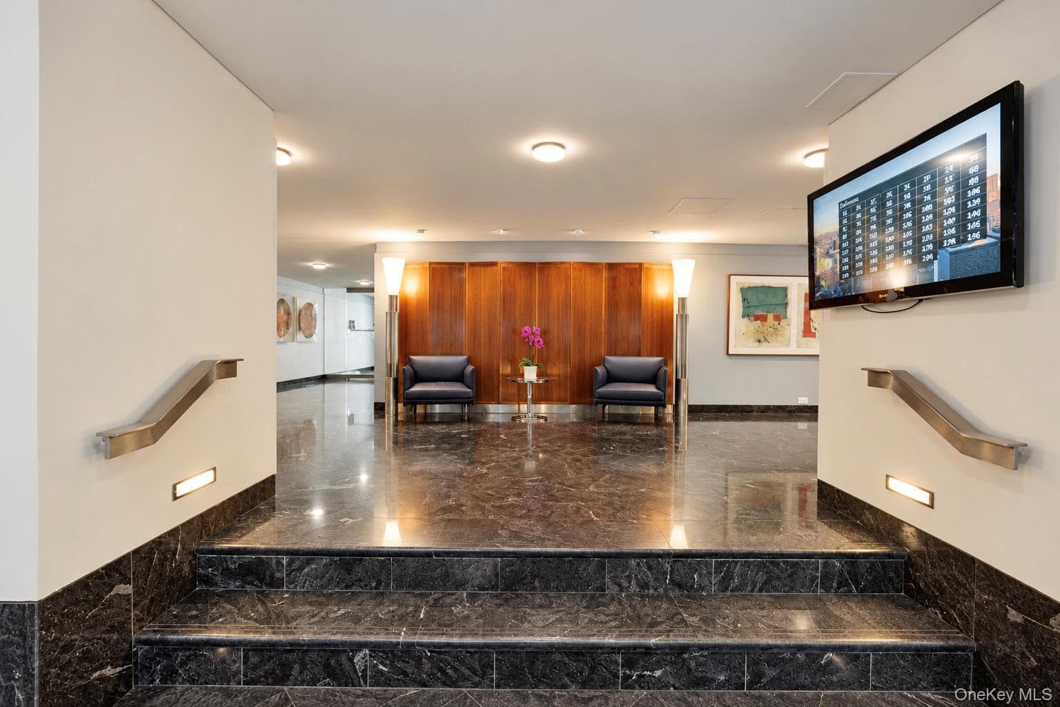 392 Central Park Unit: 2R thumbnail 2