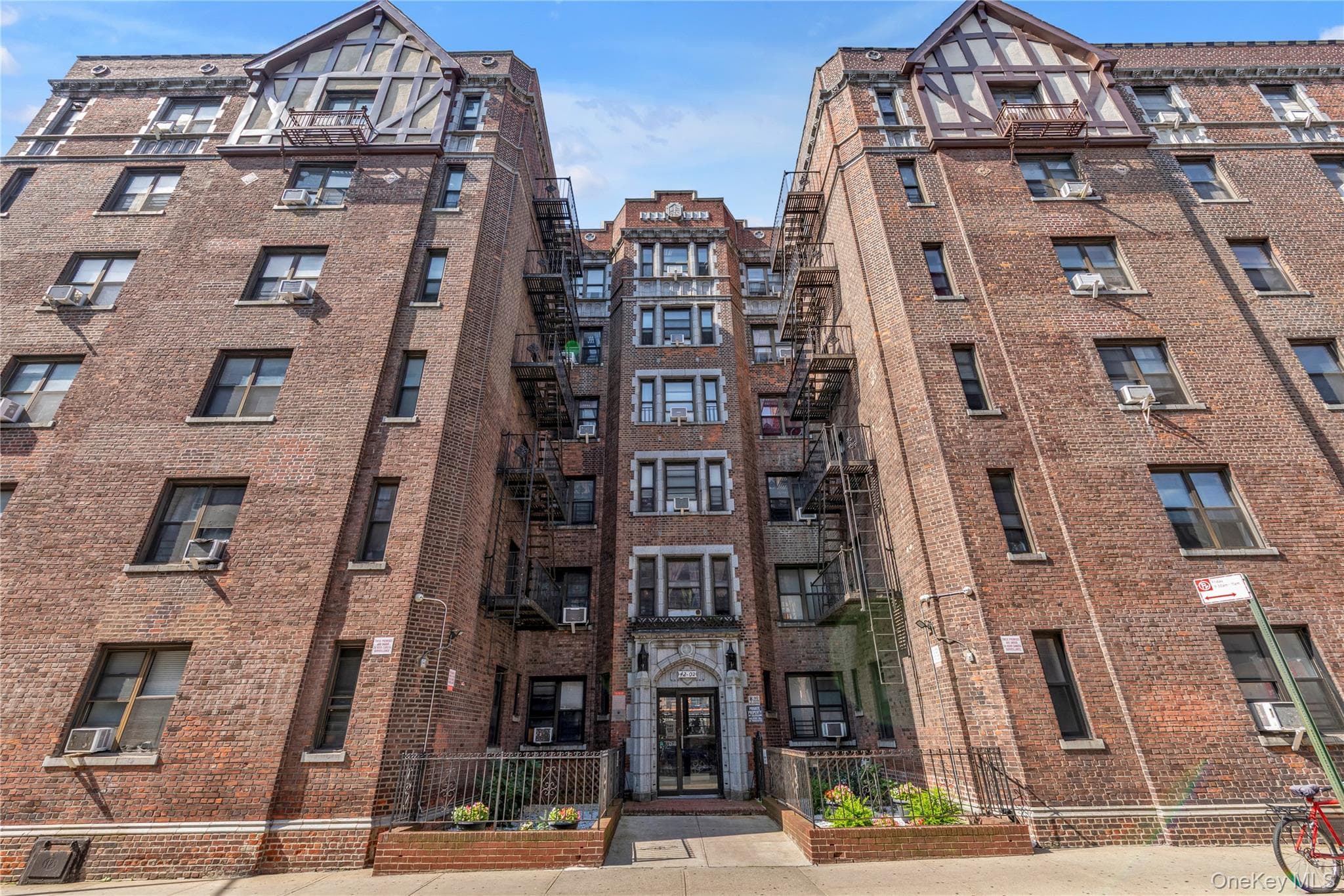 42-02 Layton Street Unit: 202, Elmhurst