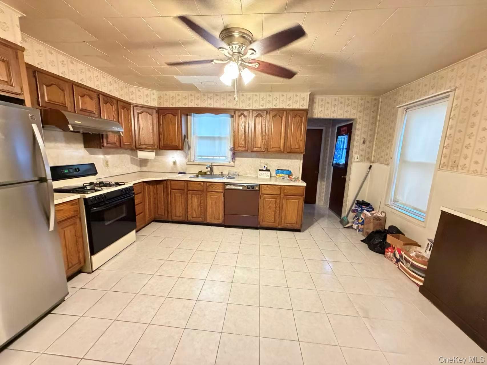 4641 161st Street thumbnail 10