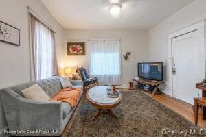 121 Pine Grove Avenue thumbnail 10