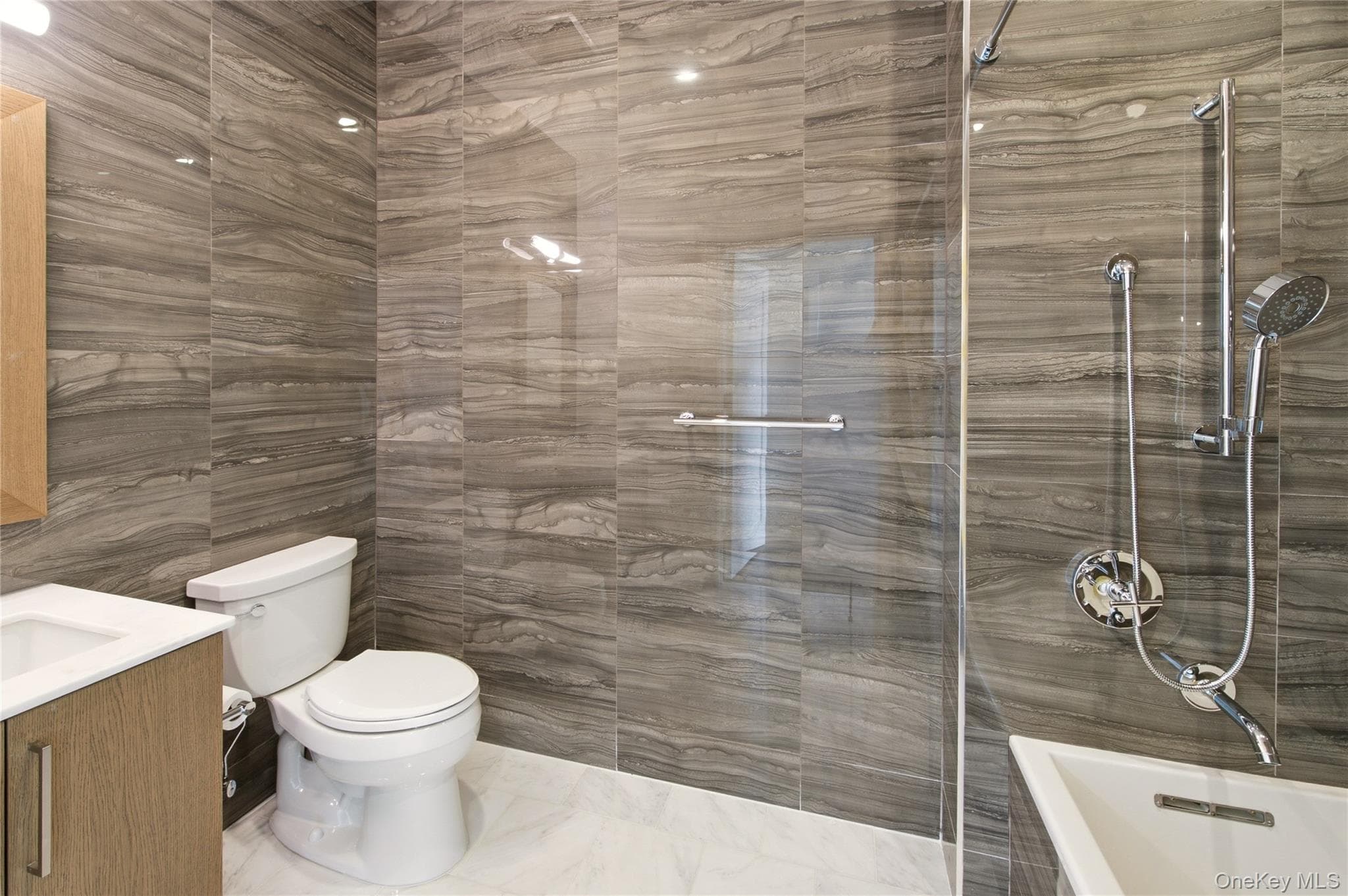 100 Garvies Point Road Unit: 1311 thumbnail 21