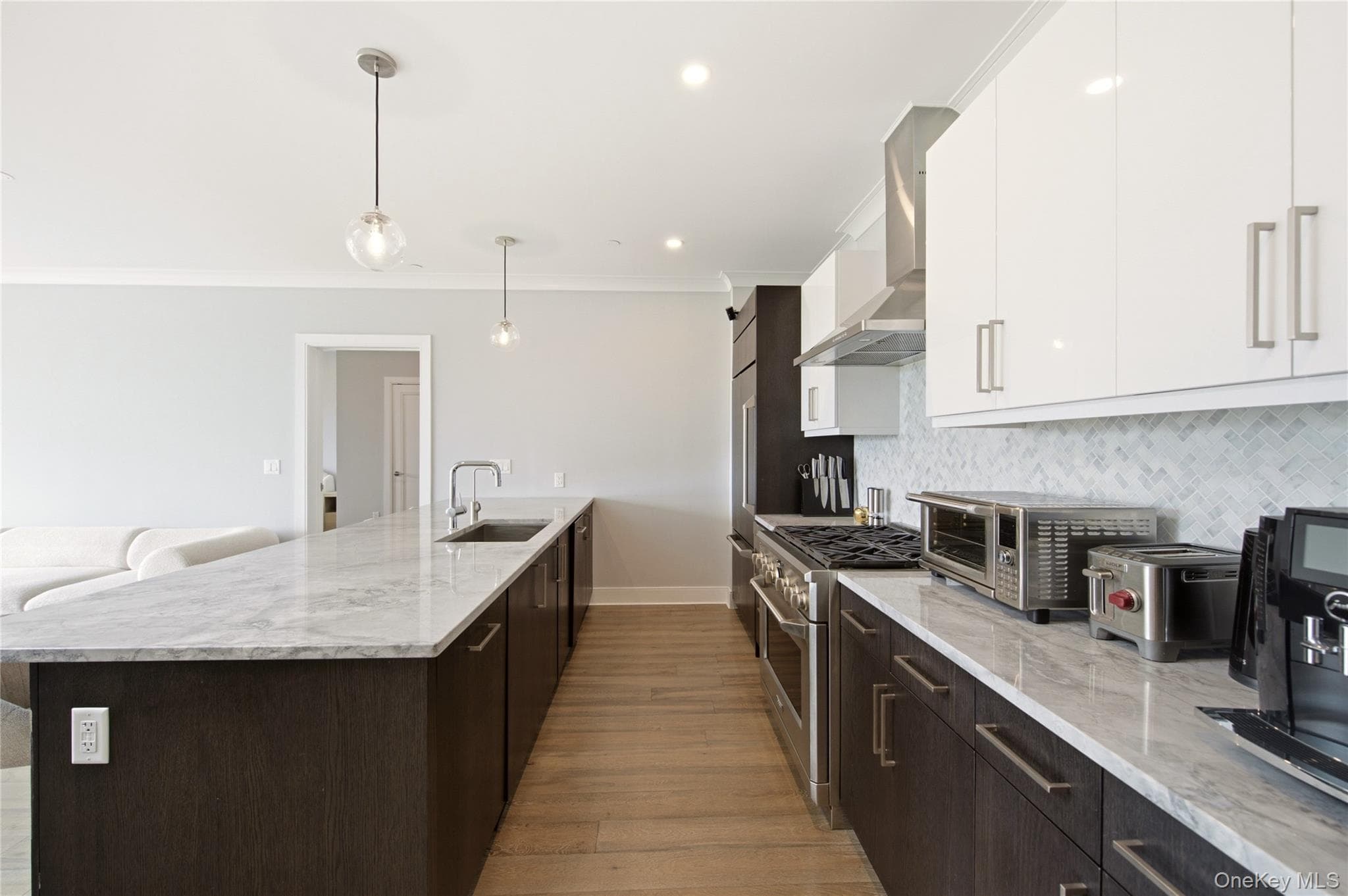 100 Garvies Point Road Unit: 1311 thumbnail 9