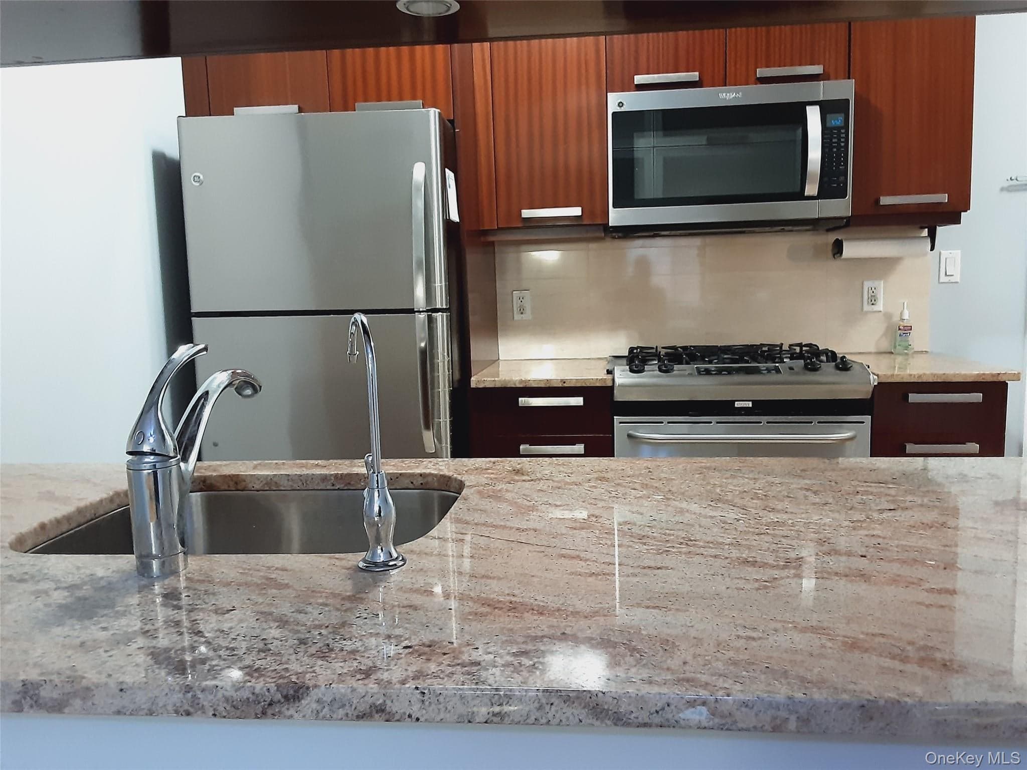 3330 61st Street Unit: 303 thumbnail 5