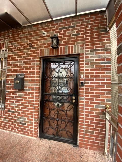 168 Warwick Street thumbnail 4