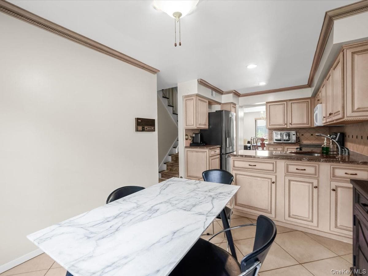 34 Windsor Gate Drive thumbnail 11