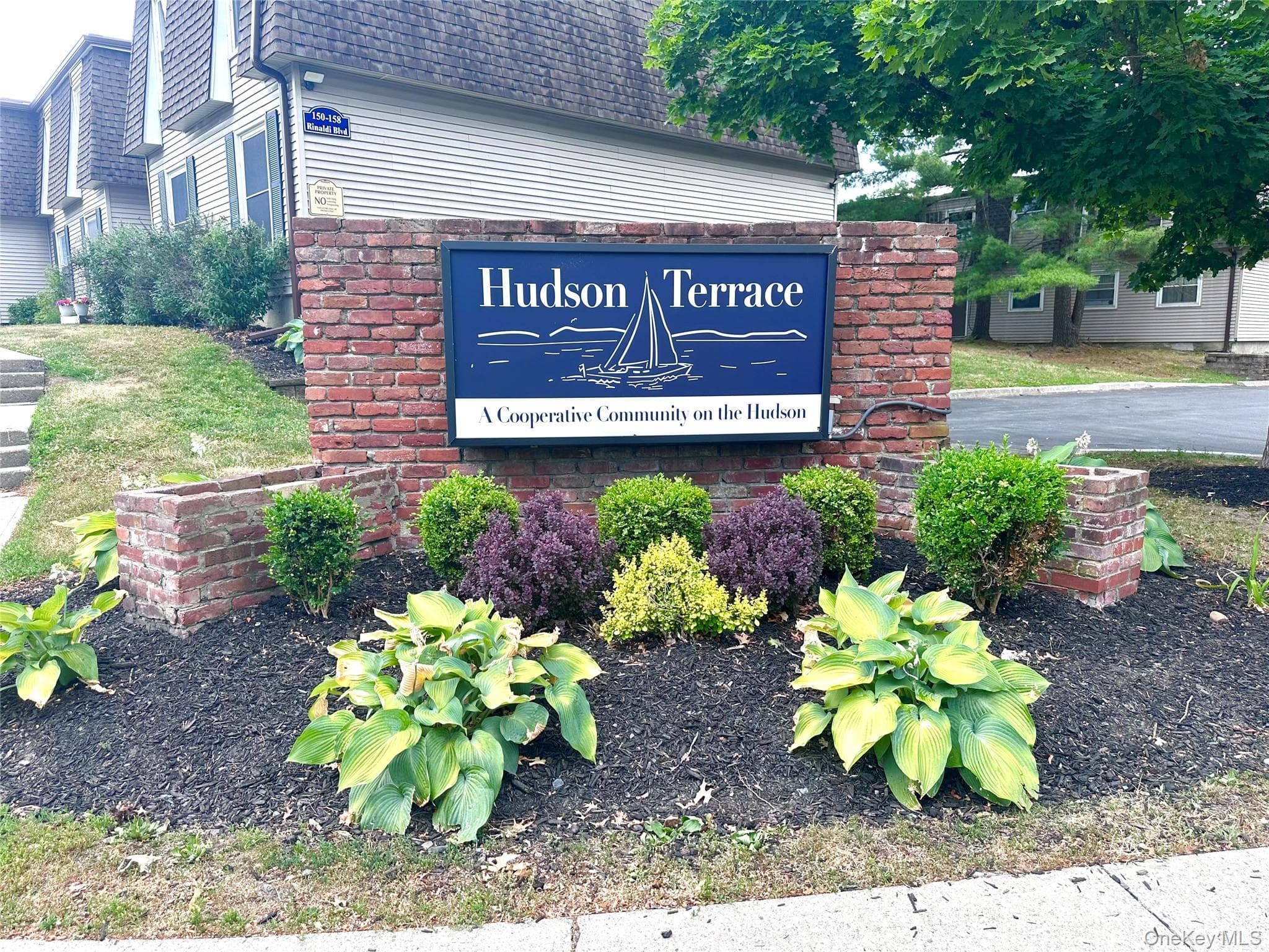 150 Rinaldi Boulevard Unit: A thumbnail 2