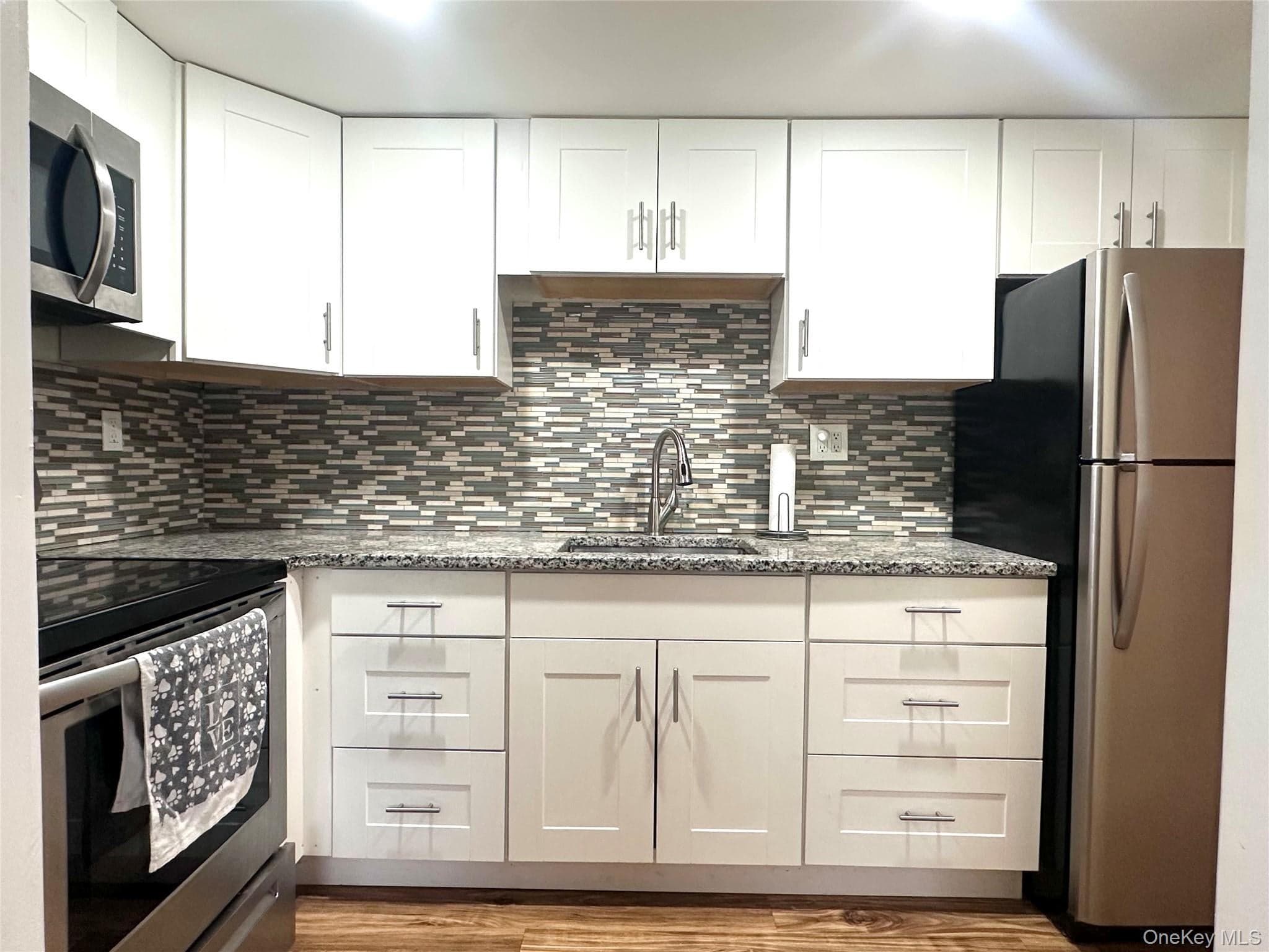 150 Rinaldi Boulevard Unit: A thumbnail 9