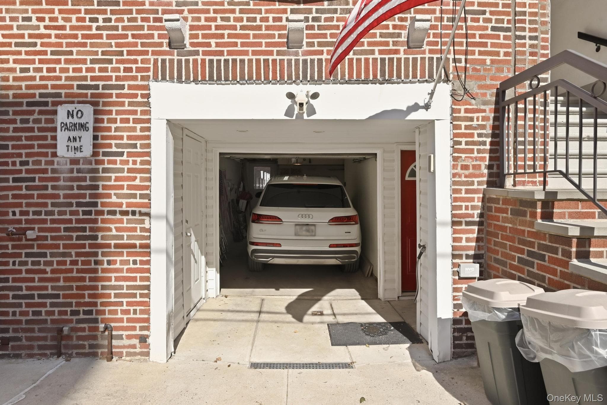 2395 E 3rd Street thumbnail 3