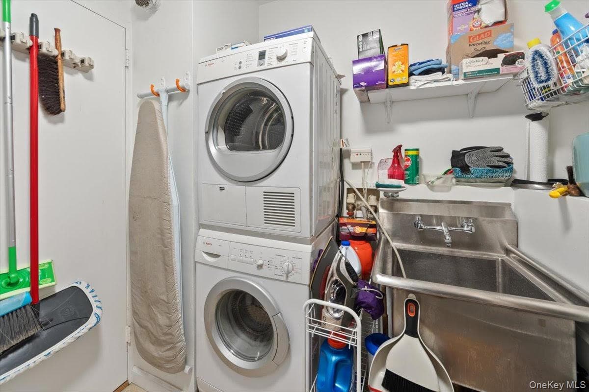 3671 Hudson Manor Terrace Unit: 14L thumbnail 10