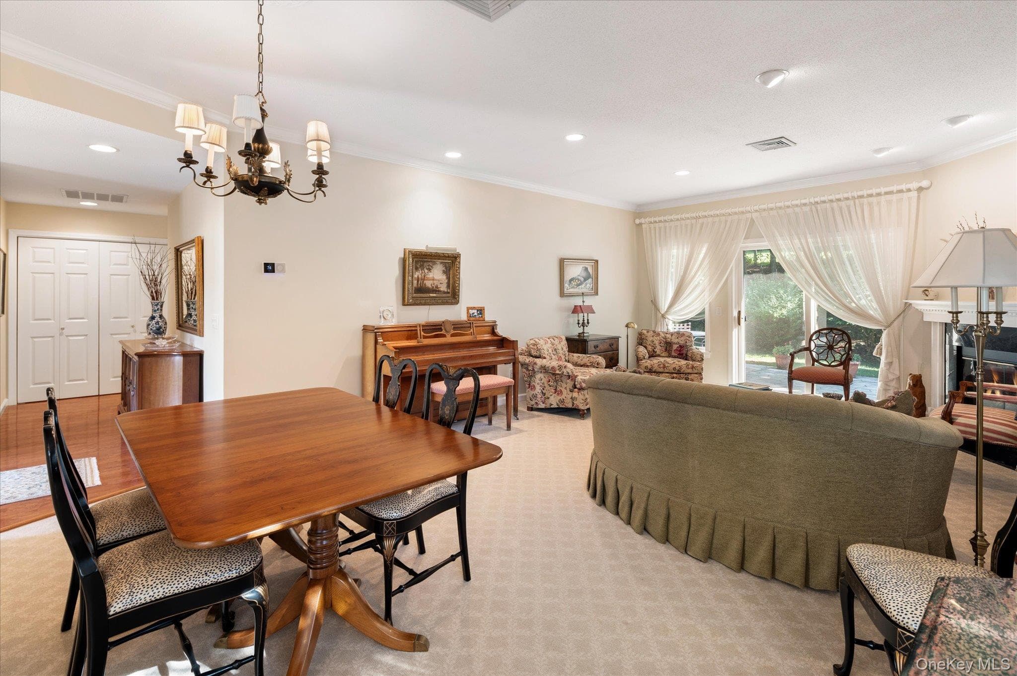 813 Heritage Hills thumbnail 8