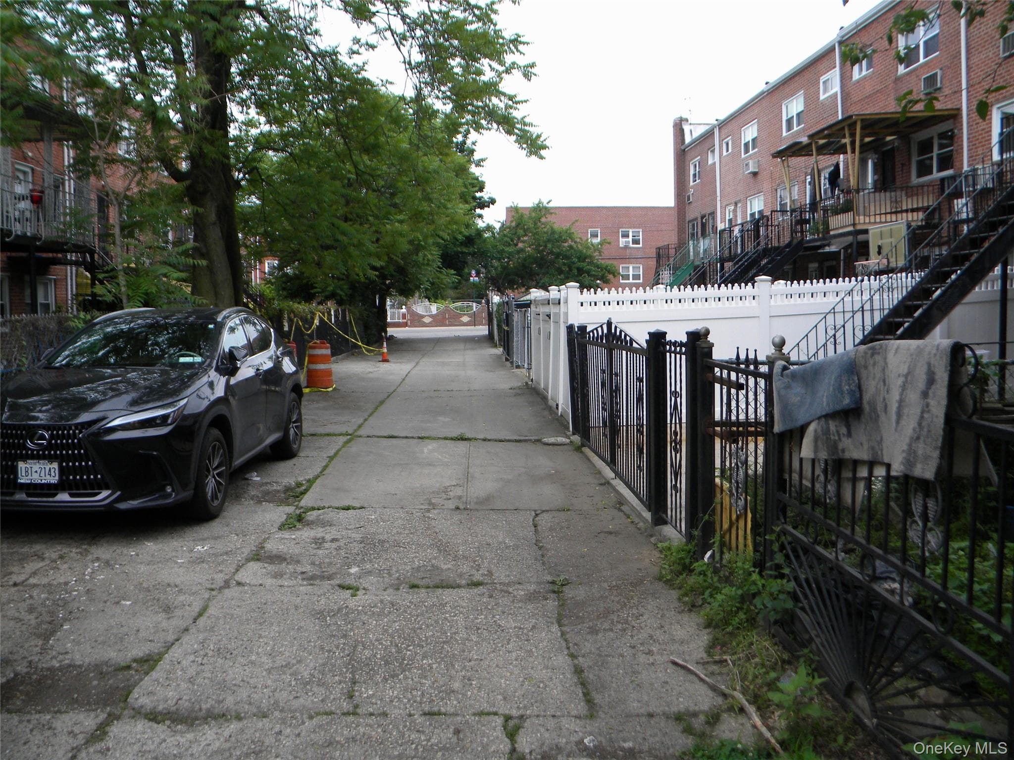 718 E 80th Street thumbnail 7