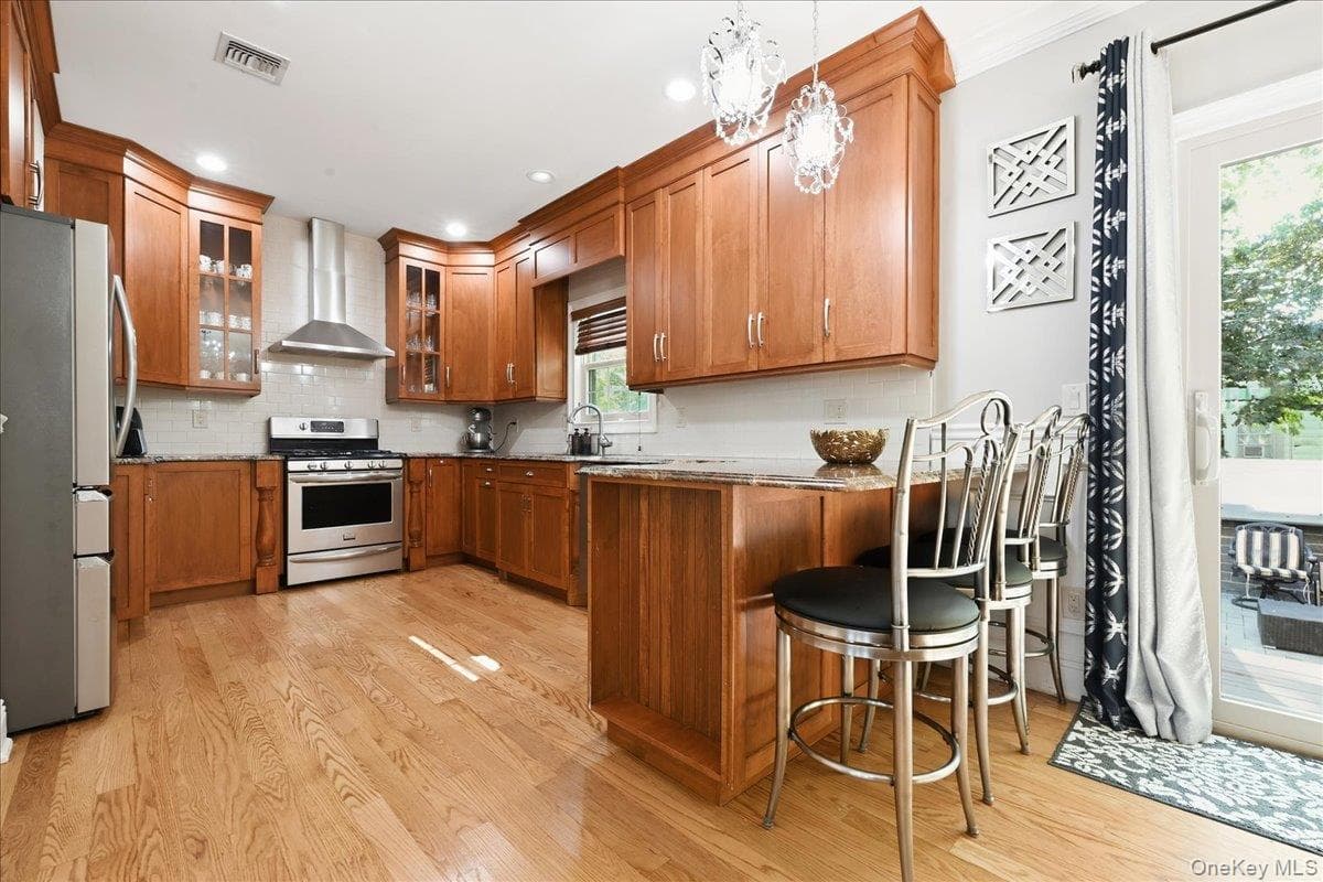 136 Oak Street thumbnail 10