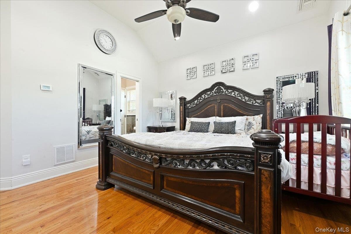 136 Oak Street thumbnail 17