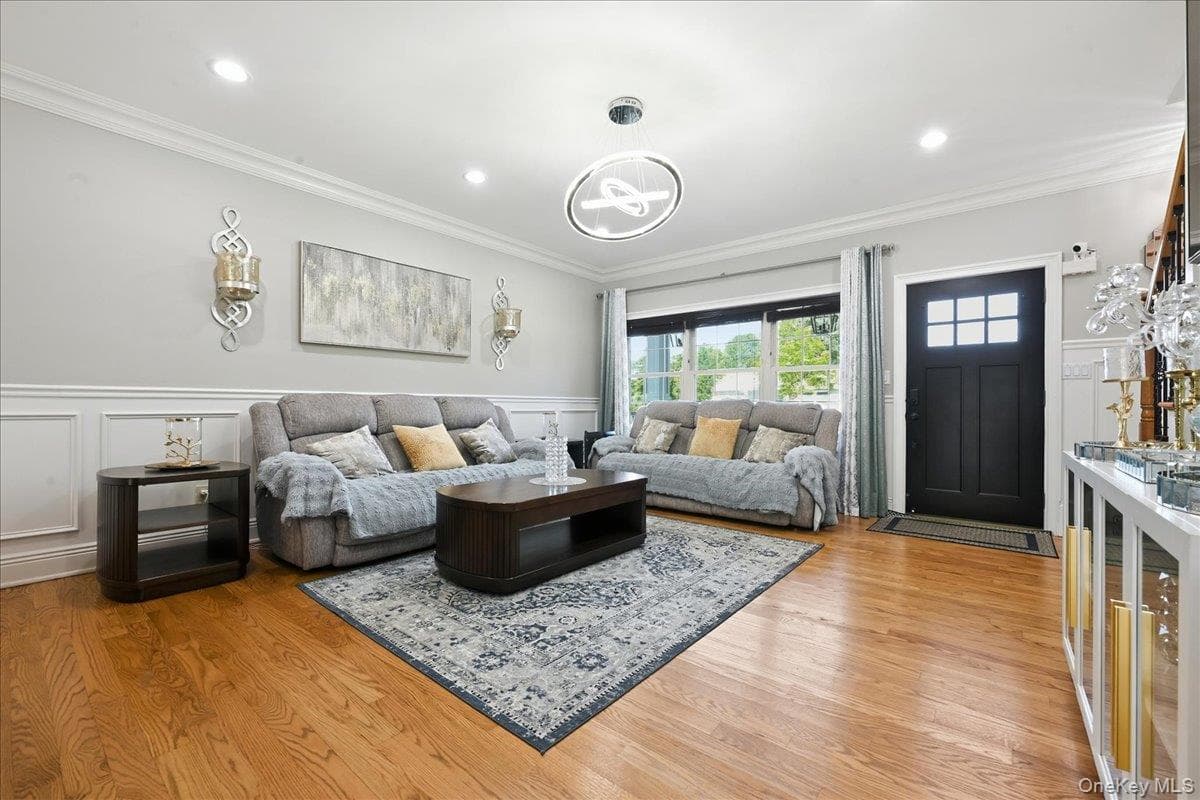 136 Oak Street thumbnail 6