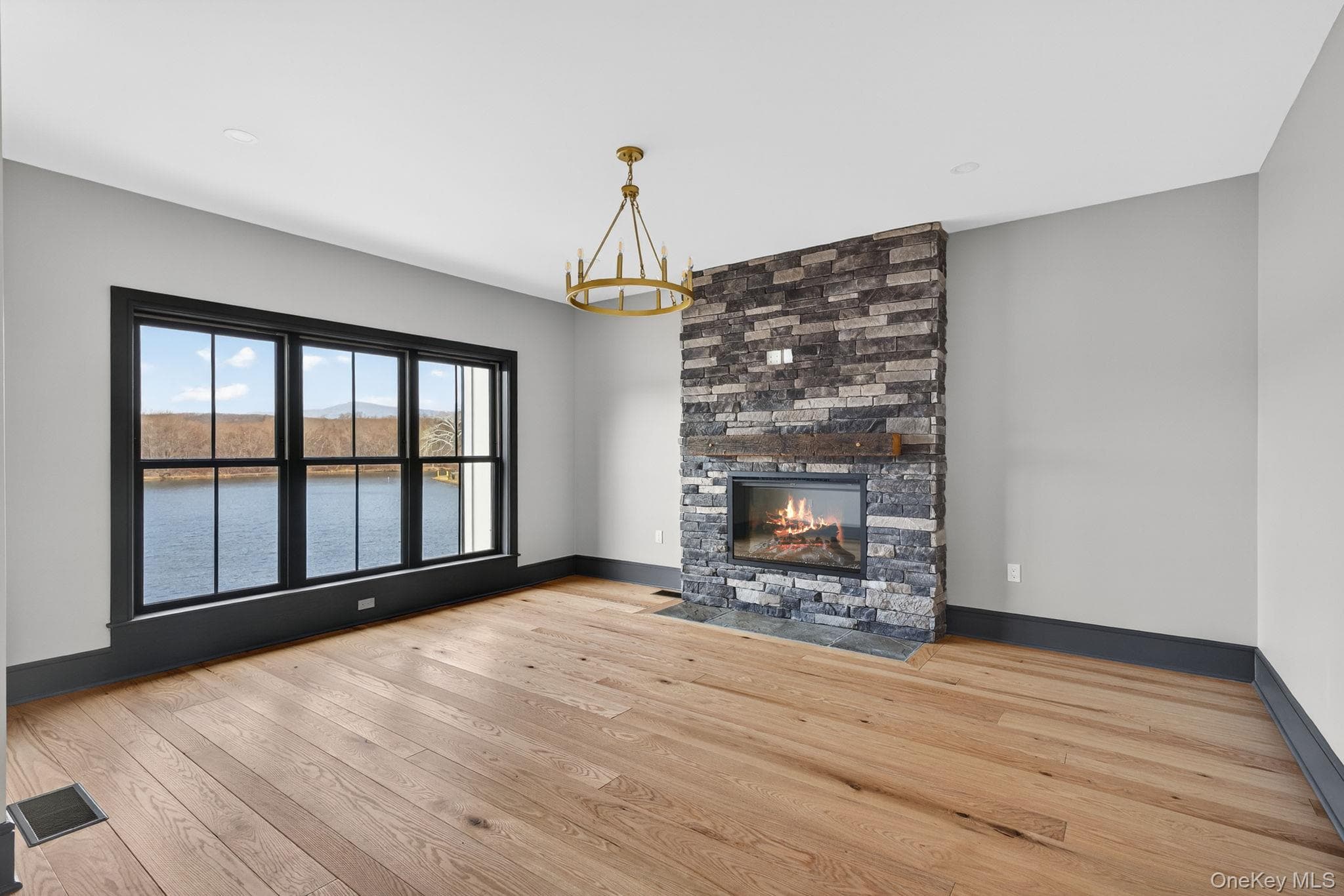 16 Icehouse Drive thumbnail 10