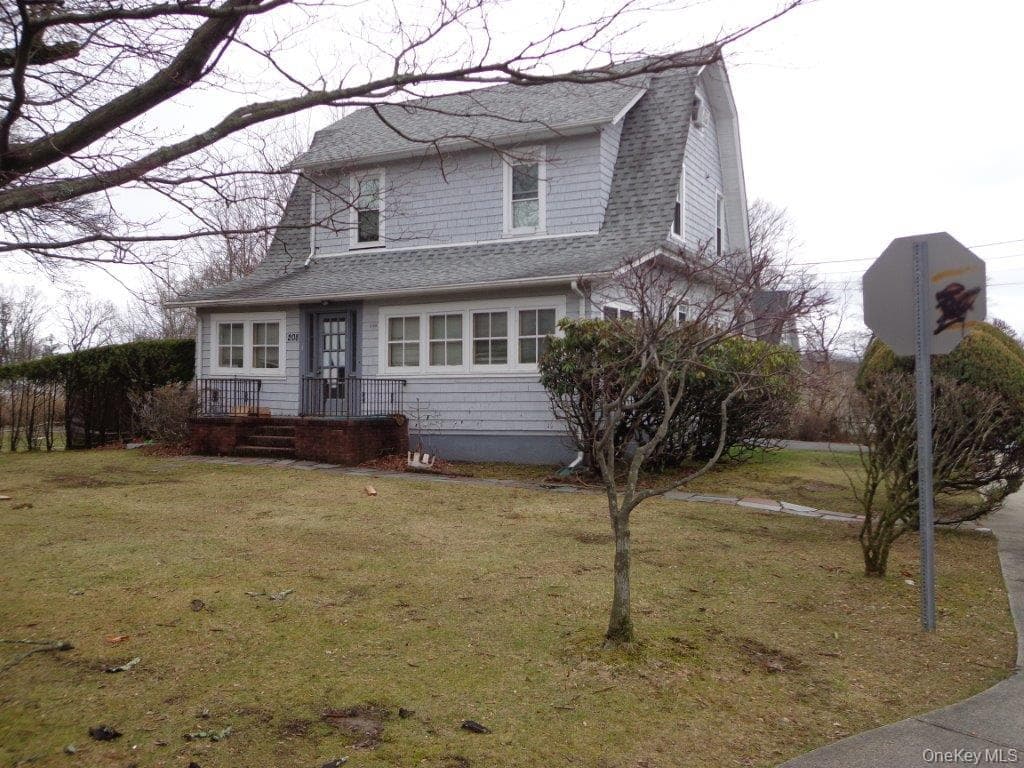 208 Saddle River Road thumbnail 4