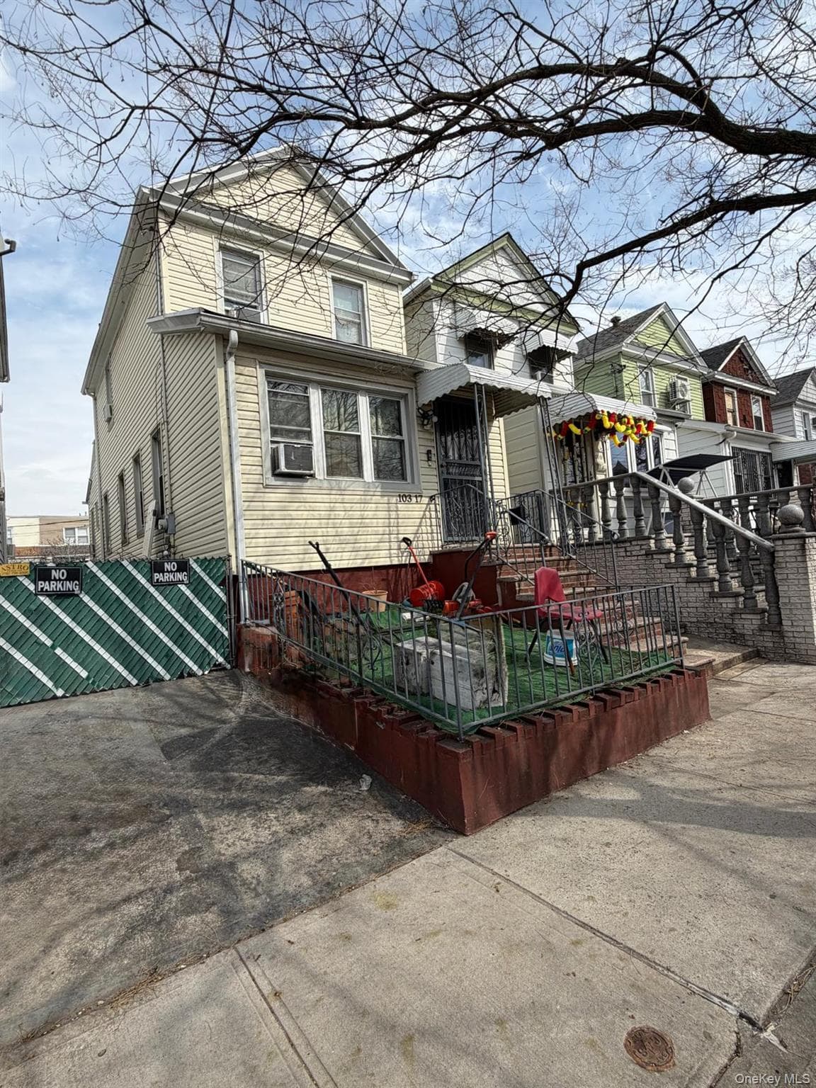 10317 104th Street photo 1
