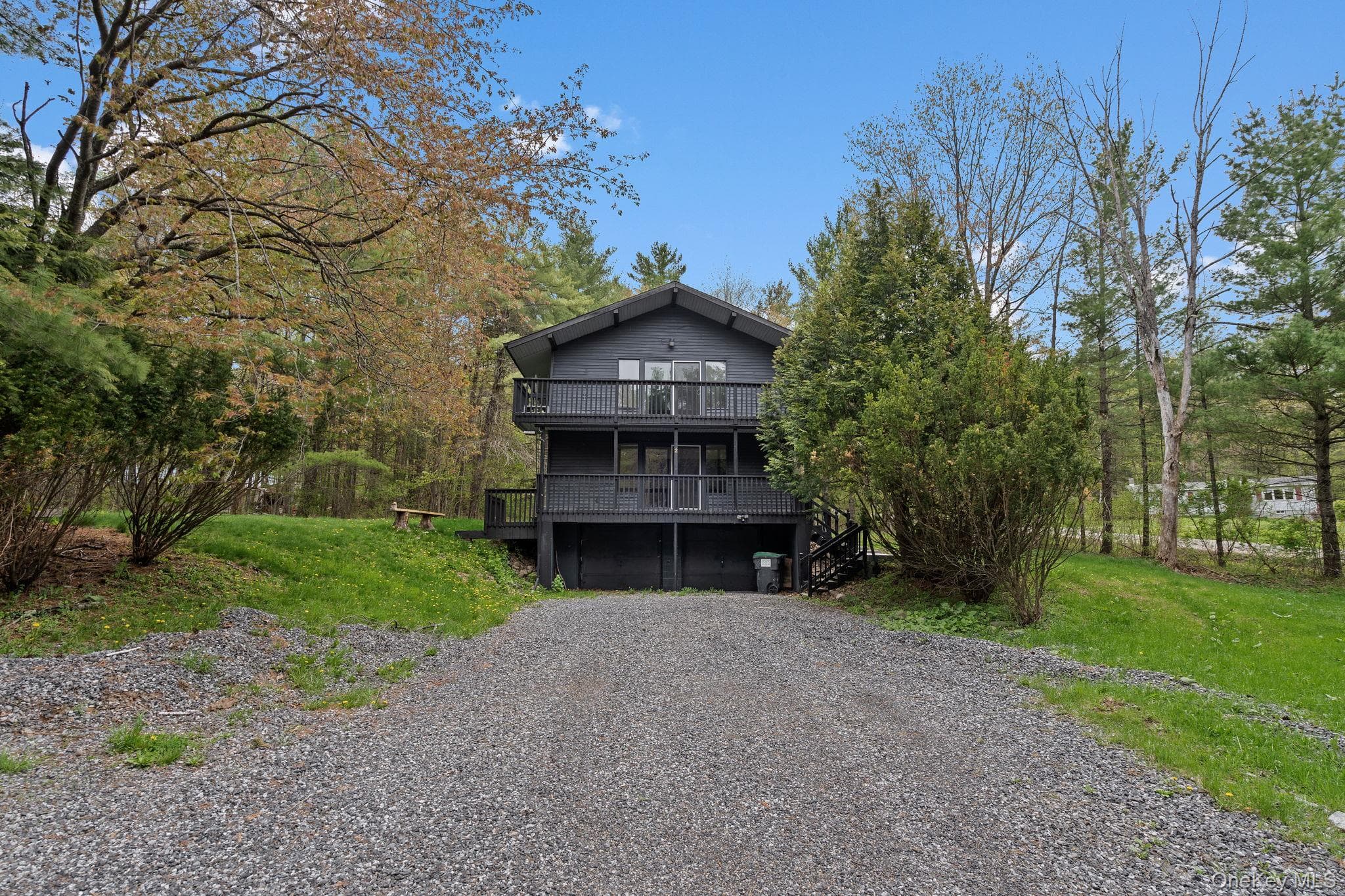2 Mountain Valley Road photo 1