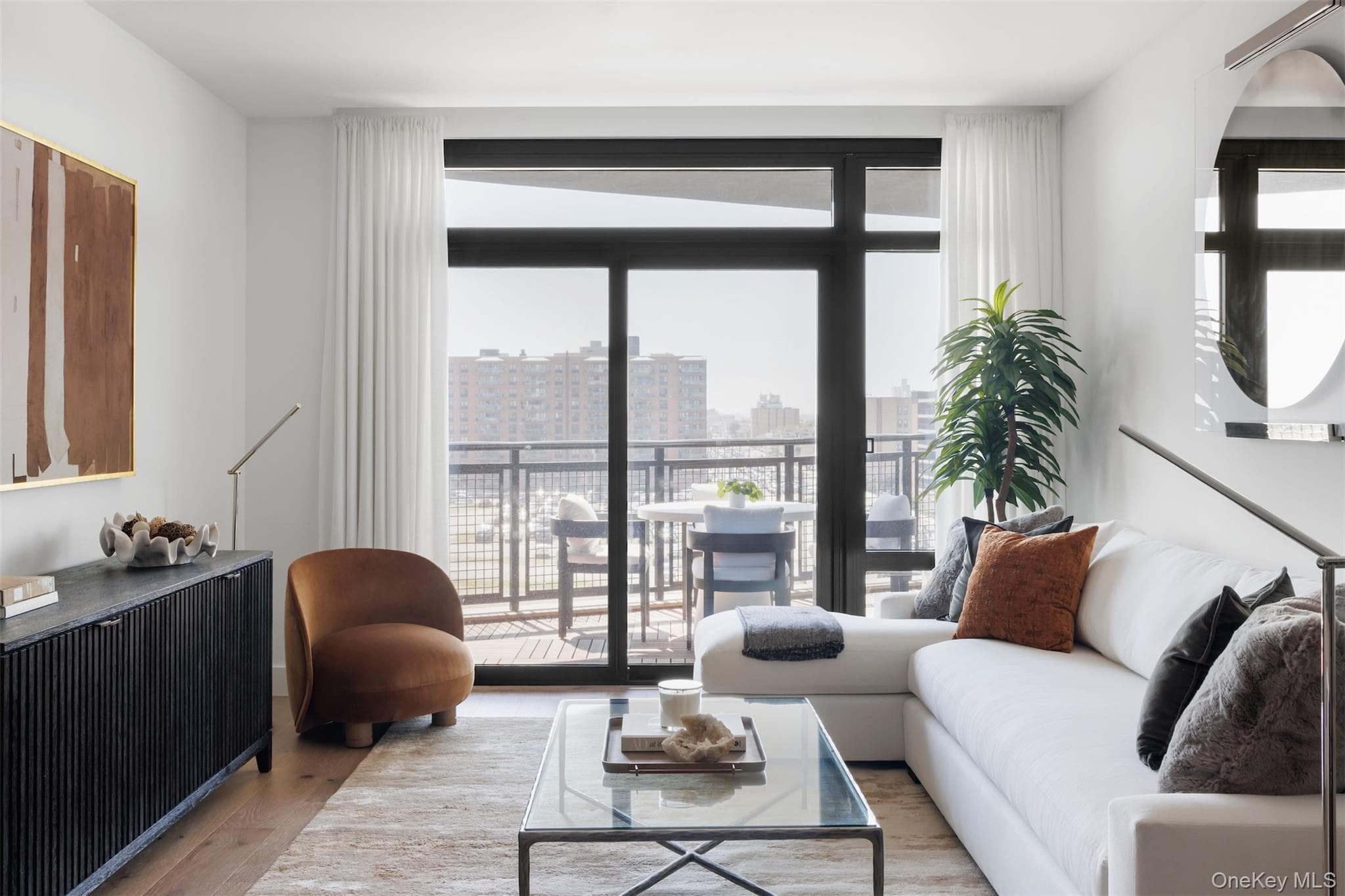100 Boardwalk Unit: PH8 A thumbnail 3