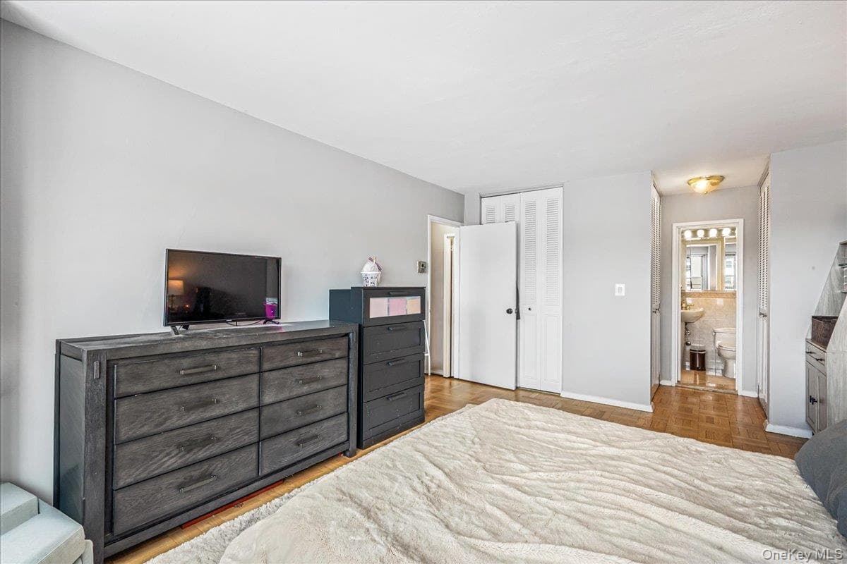 17-85 215th Street Unit: 1P thumbnail 11