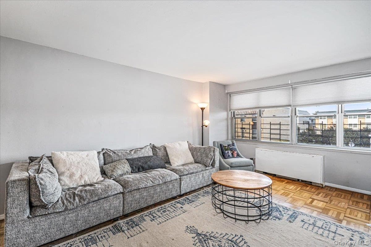 17-85 215th Street Unit: 1P thumbnail 3